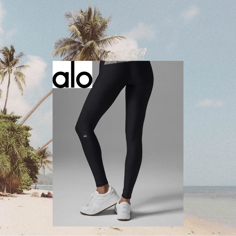 Alo Yoga High-Waist Airlift Legging - Size S